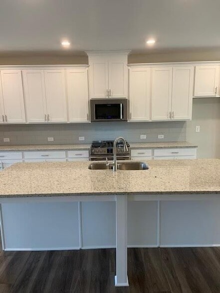 Building Photo - 4225 Essex Pond Wy