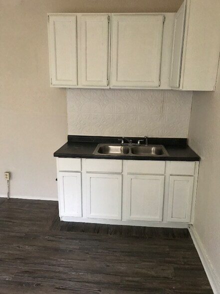 Building Photo - 3371 N 25th St