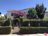 Building Photo - 1362 Masselin Ave