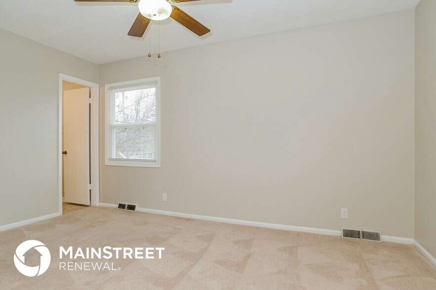 Building Photo - 1857 W Chambery Dr