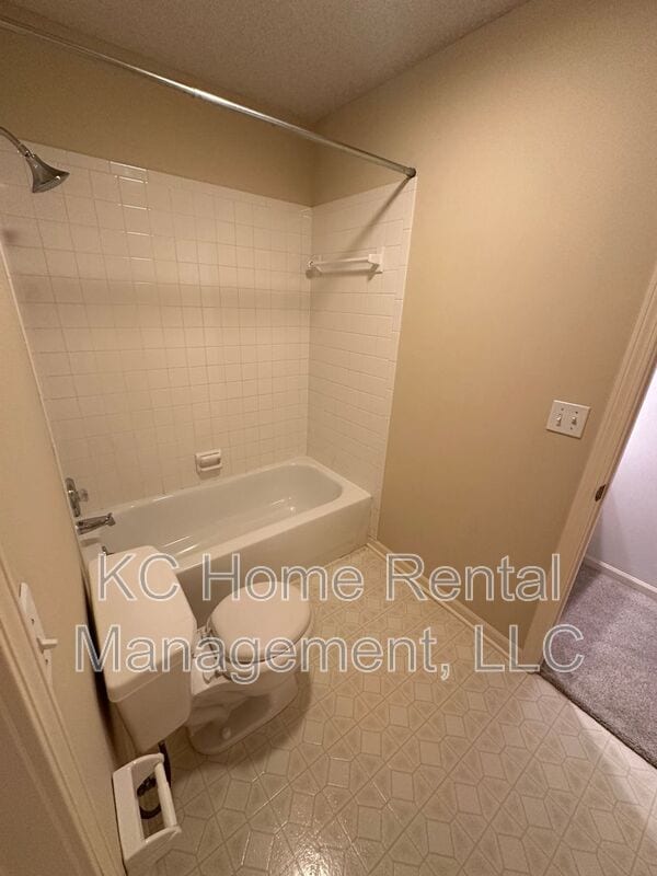 Building Photo - 11308 143rd Ter