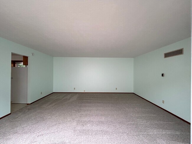 Building Photo - sw114th