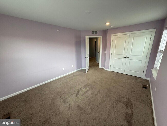 Building Photo - 5539 Lanteen St