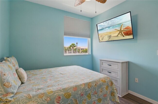 Building Photo - 15430 Bellamar Cir