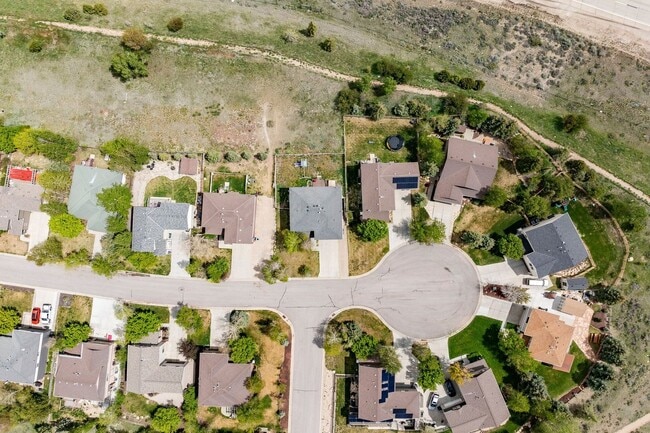 Building Photo - 4 Bed, 2.5 Bath Home in Trailside’s Sun Meadow Neighborhood