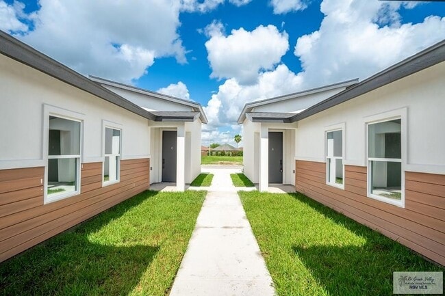Building Photo - 3548 Hidalgo Cir