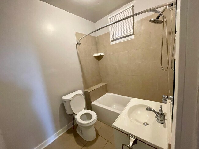 Building Photo - 1313 W Allegheny Ave