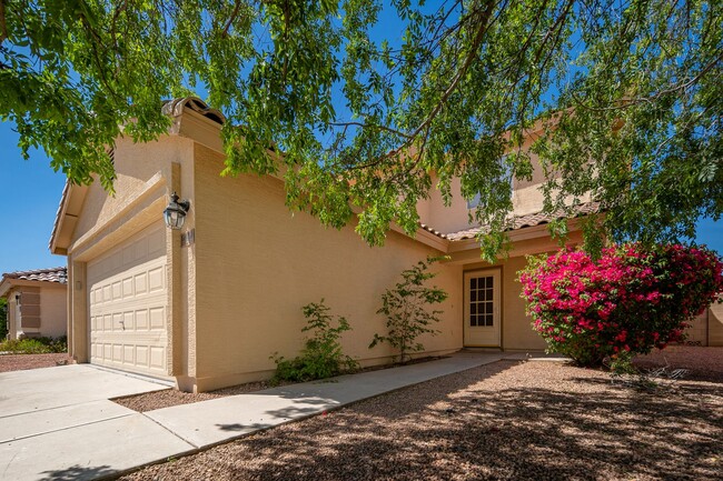 Building Photo - Summer in Phoenix...Got a Pool? This Beaut...