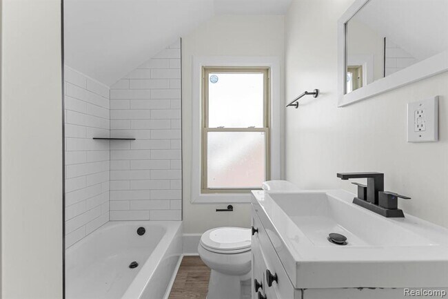 Building Photo - 1936 Atkinson St