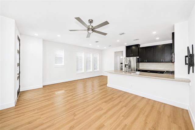 Building Photo - 7537 Reis Ln