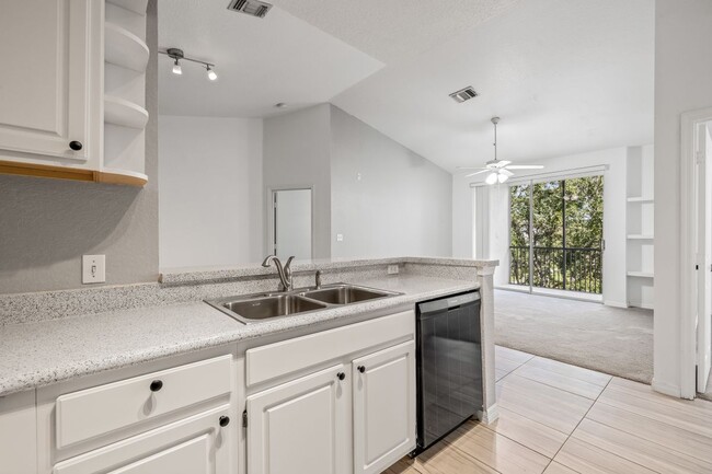 Building Photo - 5513 Legacy Crescent Pl