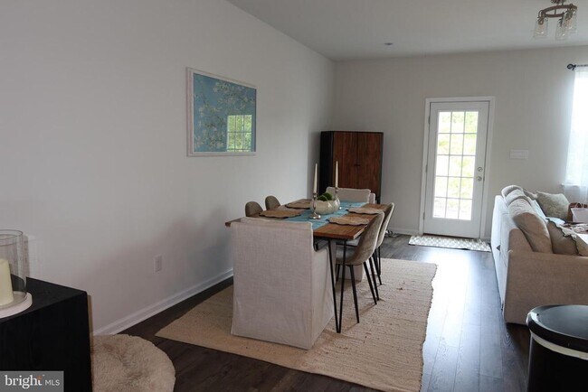 Building Photo - 213 Mazzeo Dr