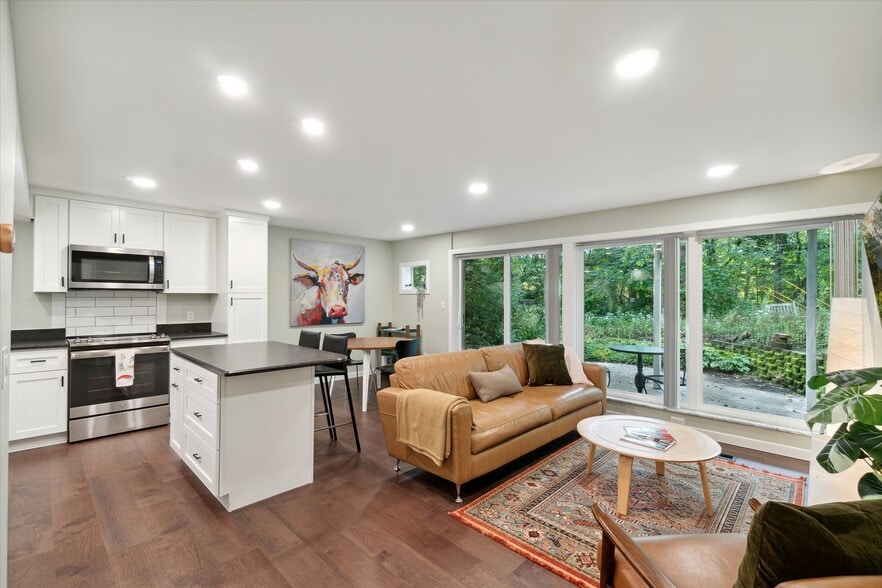 Primary Photo - 1807 Fair St