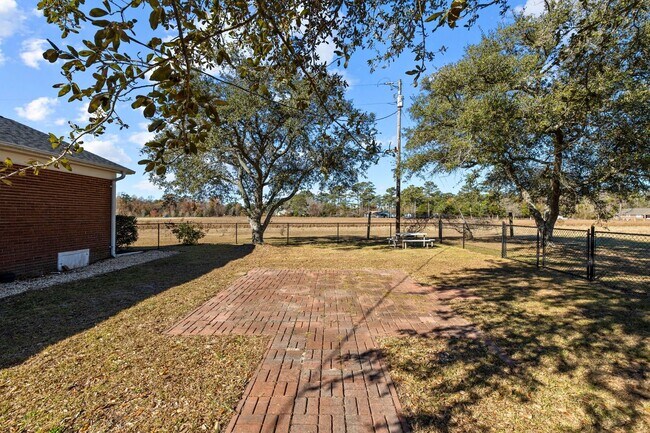 Building Photo - 4015 Freedom Way