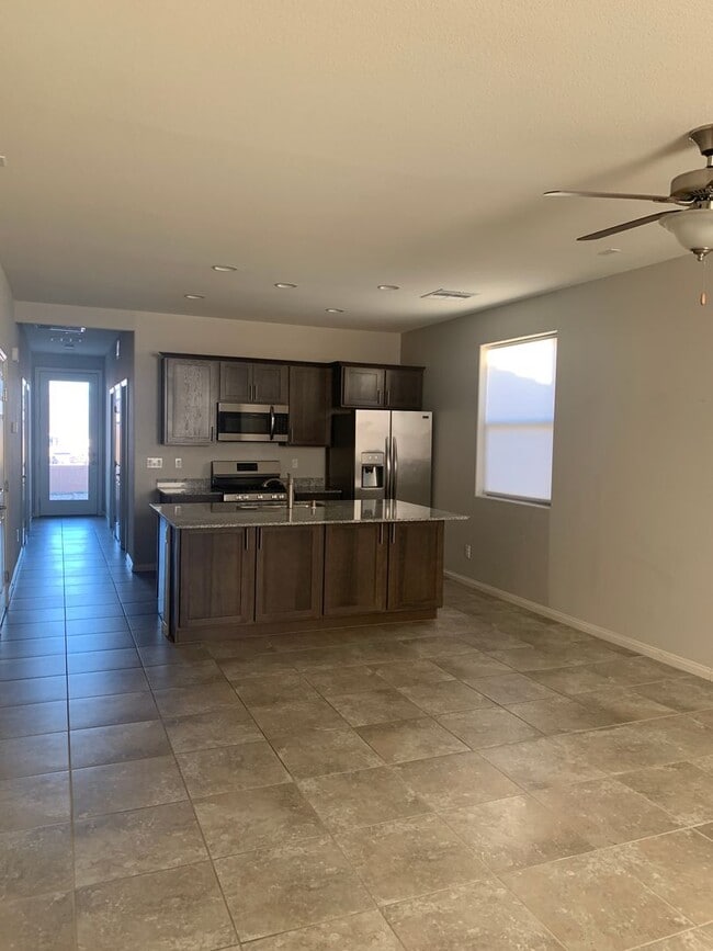 Building Photo - 2676 Chinaberry Hill St