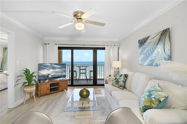 Building Photo - 10310 S Ocean Dr