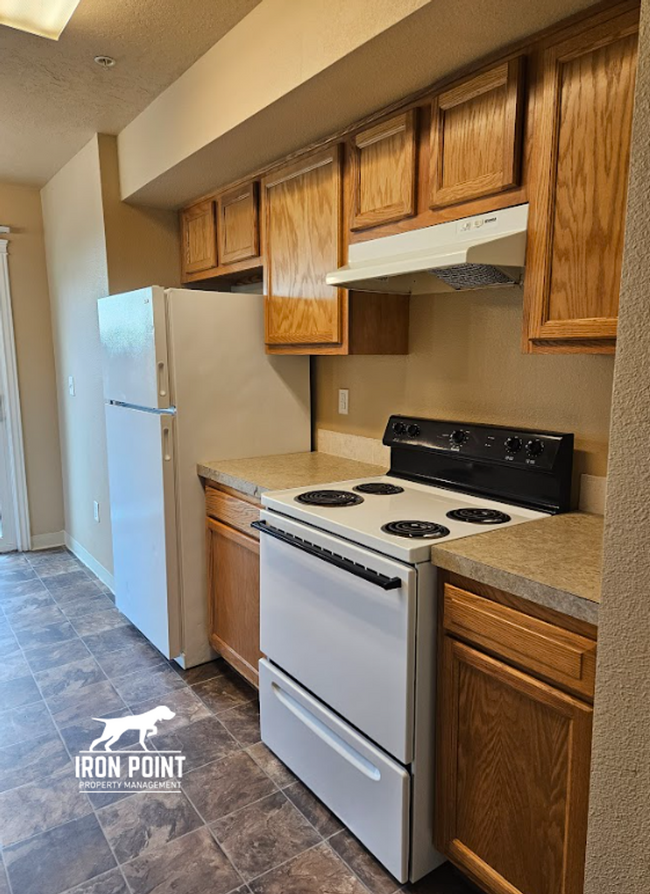 Building Photo - ELD4017