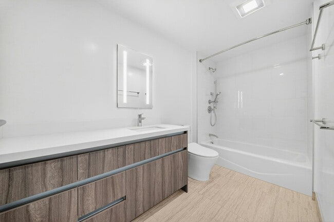 Building Photo - 1500 Rycroft St