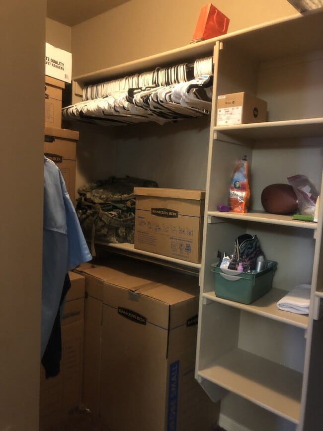 Building Photo - 3132 Tunnel Point Way