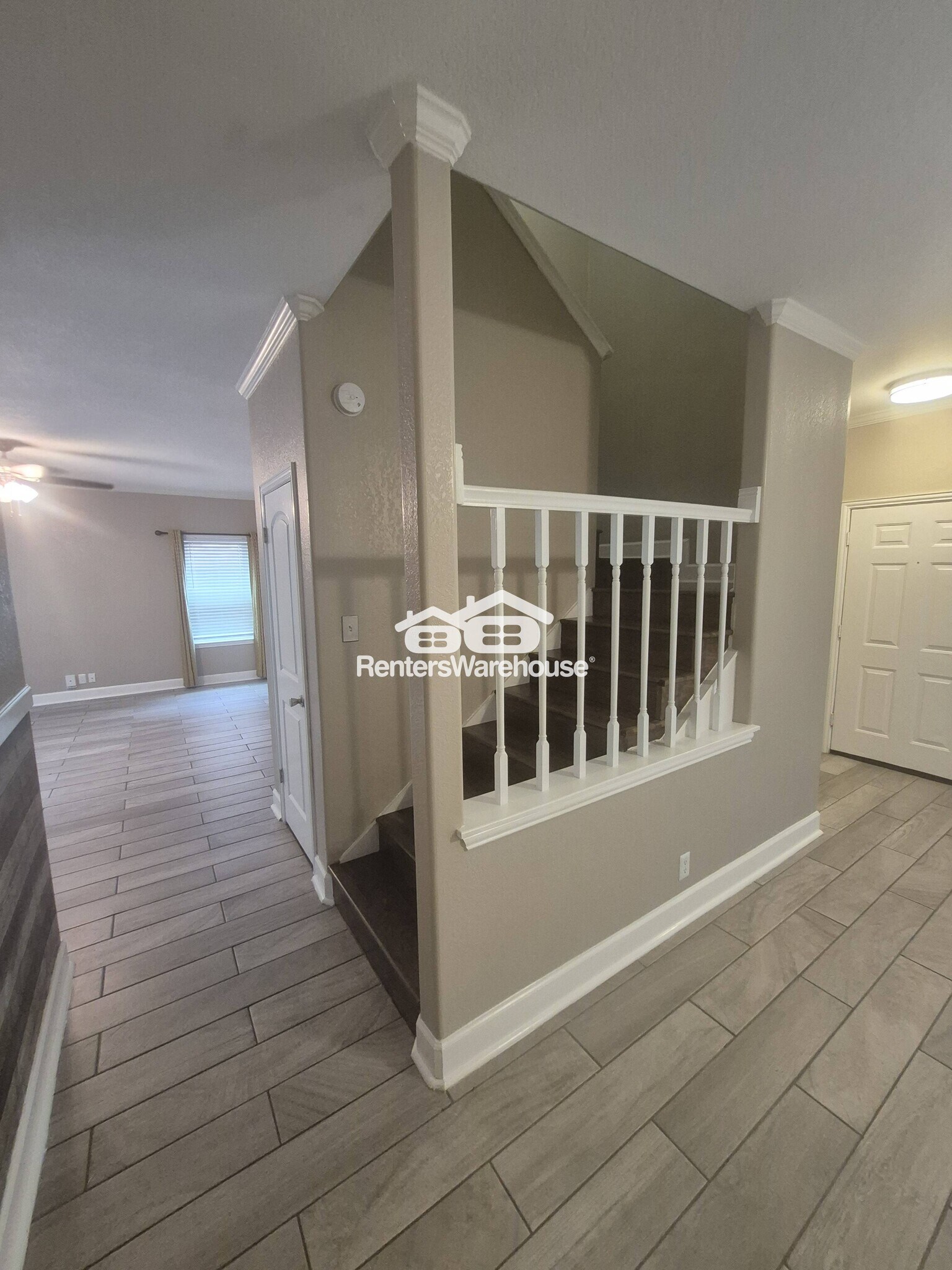 Building Photo - 9323 Bowen Dr