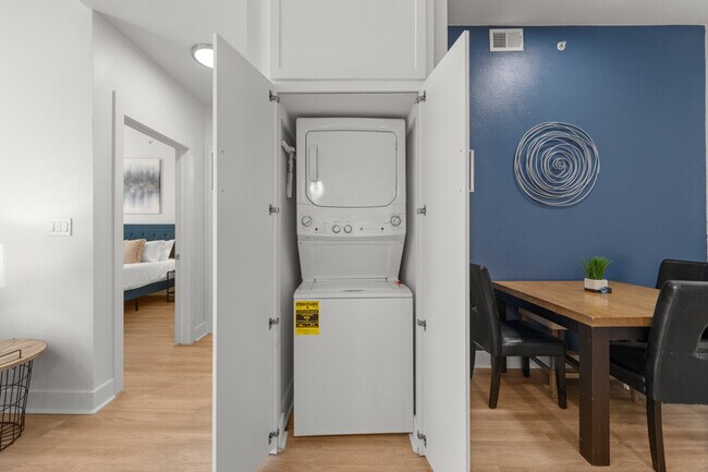 Building Photo - 2901 Indiana St