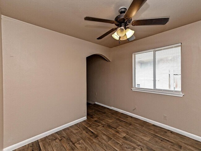Building Photo - 14700 Menifee St