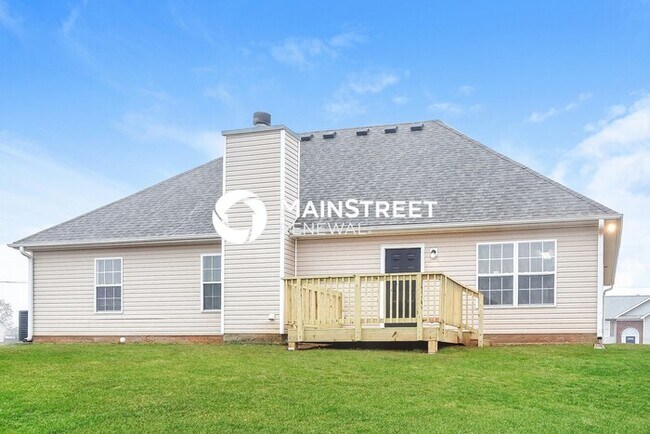 Building Photo - 3 Bedroom Pet-Friendly Home in COVINGTON, GA with Main Street Renewal