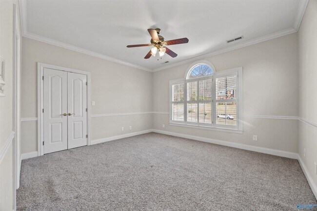 Building Photo - 121 Cheekwood Dr