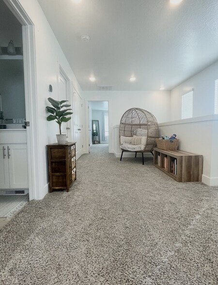 Building Photo - 183 E 550 N