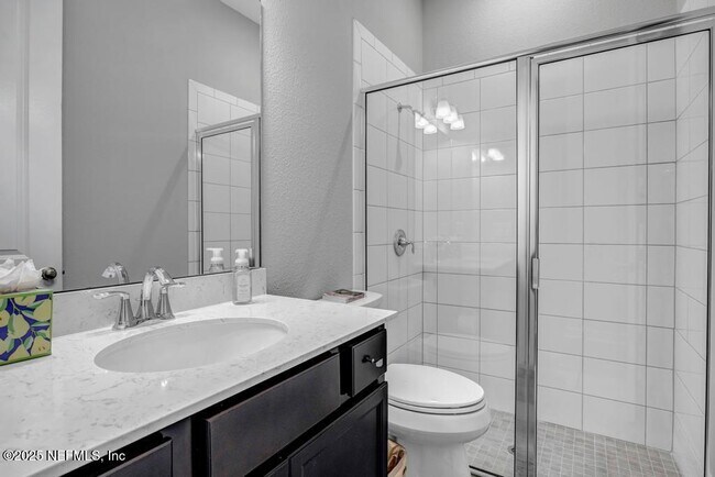 Building Photo - 323 Glenneyre Cir