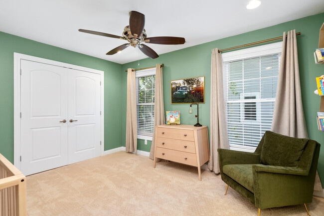 Building Photo - 426 Bogey Ln
