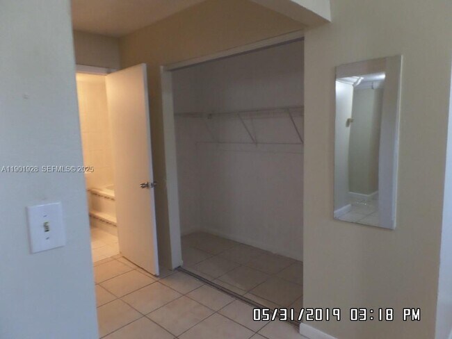 Building Photo - 3610 NW 21st St