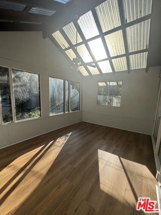 Building Photo - 825 N Beverly Glen Blvd