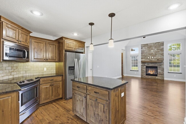Building Photo - 3835 E Brookdale Terrace