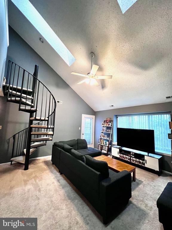Building Photo - 4204B Aberdeen Dr