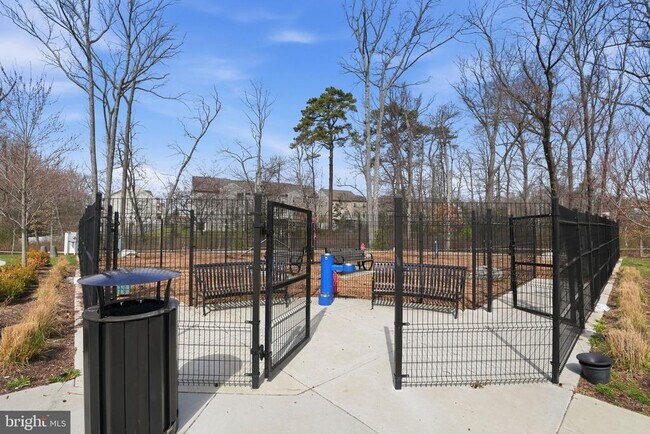 Building Photo - 10501 John Glenn St