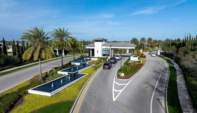 Building Photo - 17081 Five Waters Ave