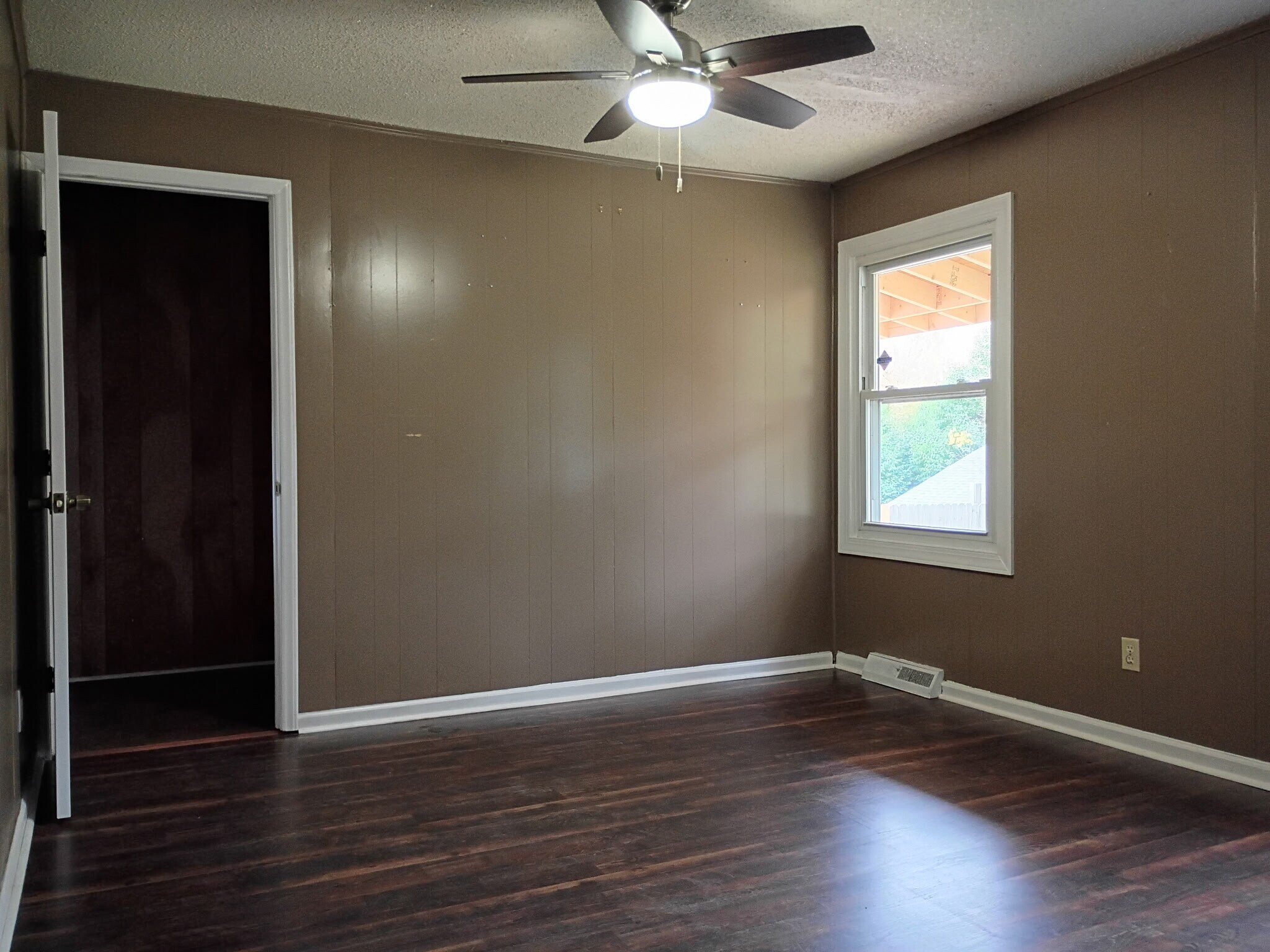 Building Photo - 1625 Mansfield St