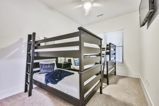 Building Photo - 15260 TX-105