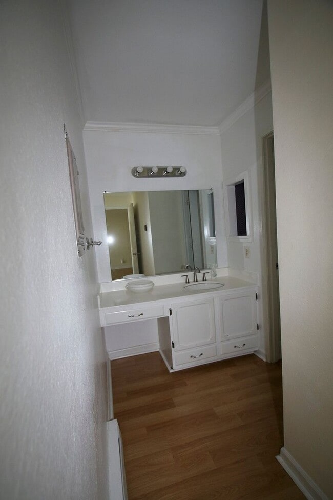 Building Photo - 1 Bed, 1 Bath Condo in West Anchorage!