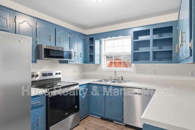 Building Photo - 1361 Jenny Ln