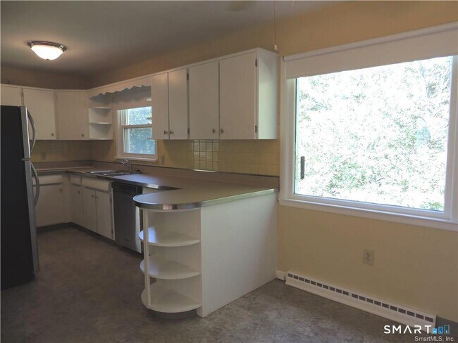 Building Photo - 87 Hotchkiss Grove Rd
