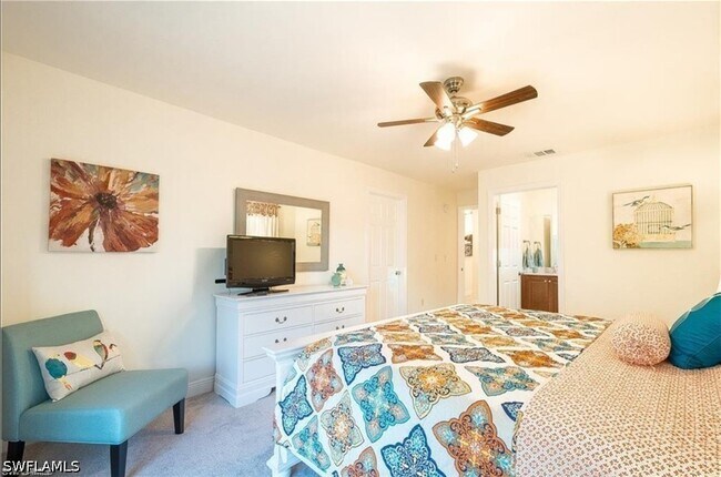 Building Photo - 731 104th Ave N