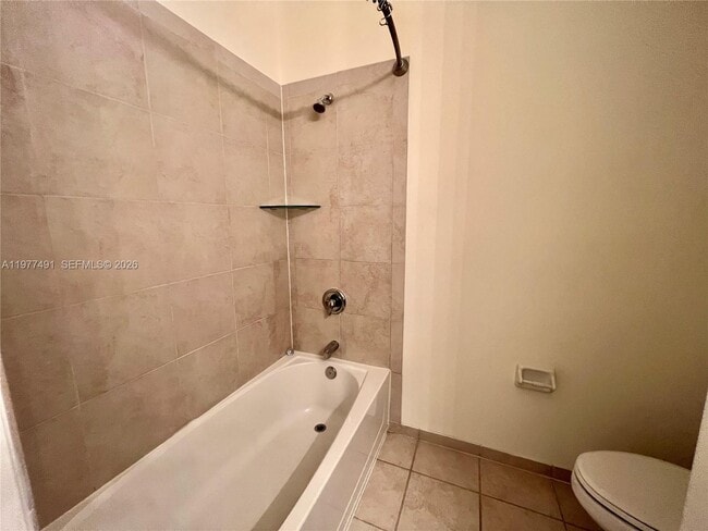 Building Photo - 15000 SW 119th Ln