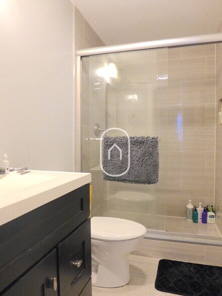 Building Photo - 12 Worthington St