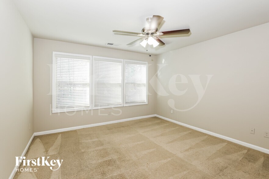 Building Photo - 3196 Baylor Cir