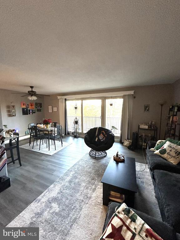 Building Photo - 410 Chestnut St