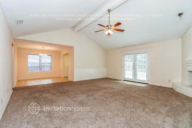 Building Photo - 6408 Big Springs Dr
