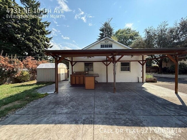 Building Photo - 4131 NE 105th Ave