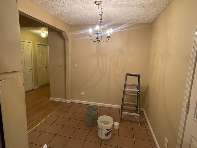 Building Photo - 122 Oriole Dr